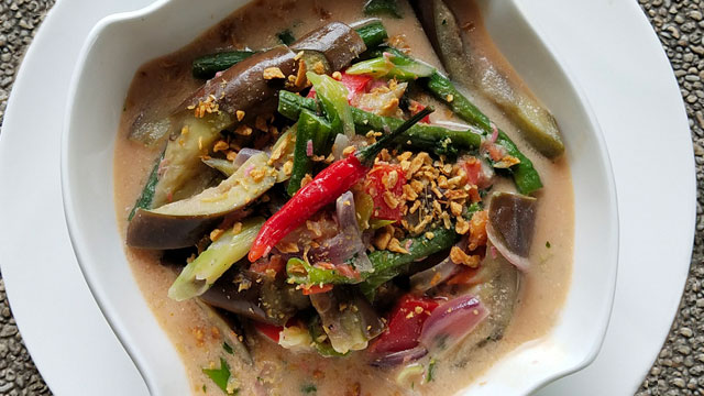 ginisang gulay with bagoong and gata