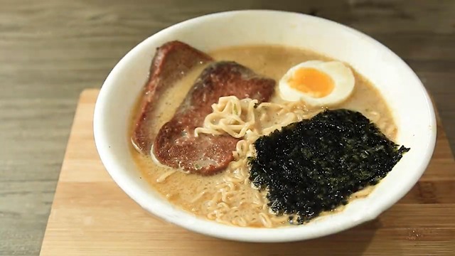 instant noodles tonkotsu recipe with egg spam nori sheet